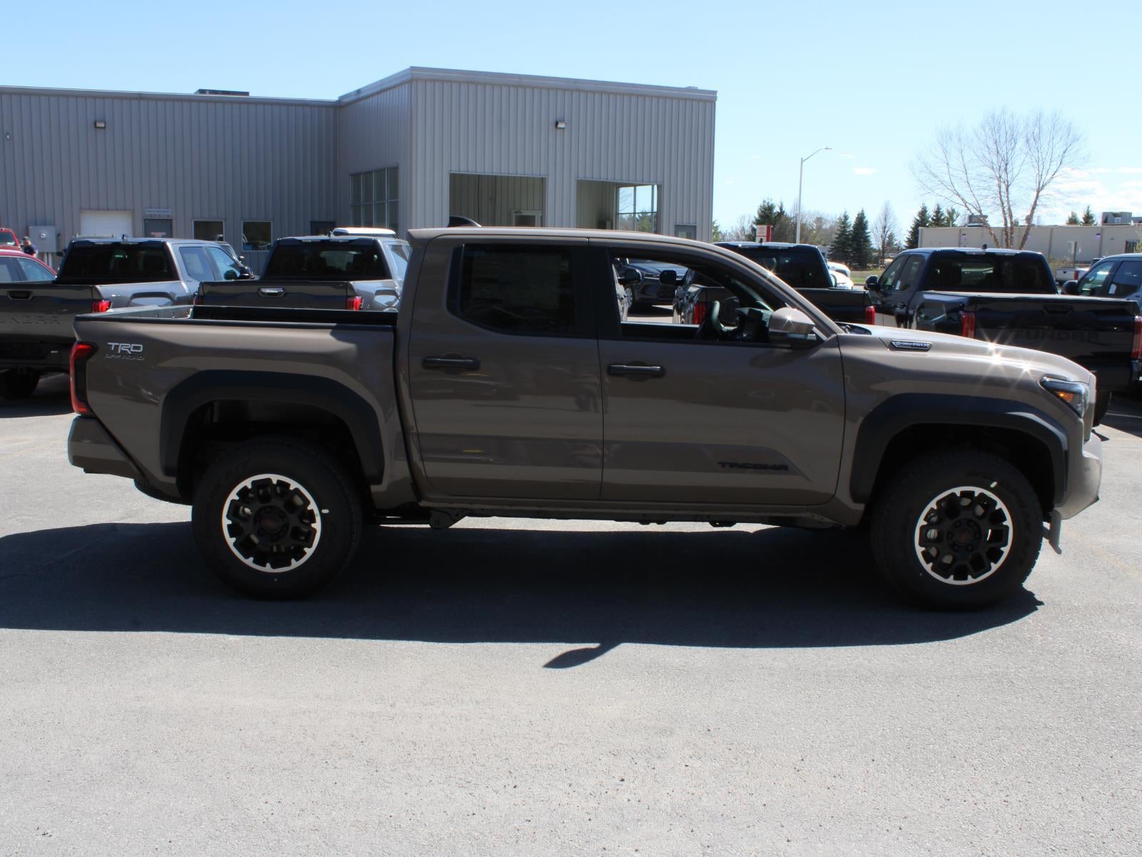2026 Toyota Tacoma i-FORCE MAX Tacoma TRD Off-Road