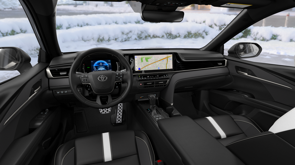 2026 Toyota Camry SE AWD