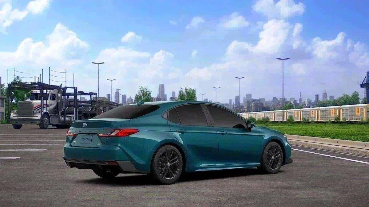 2026 Toyota Camry SE AWD
