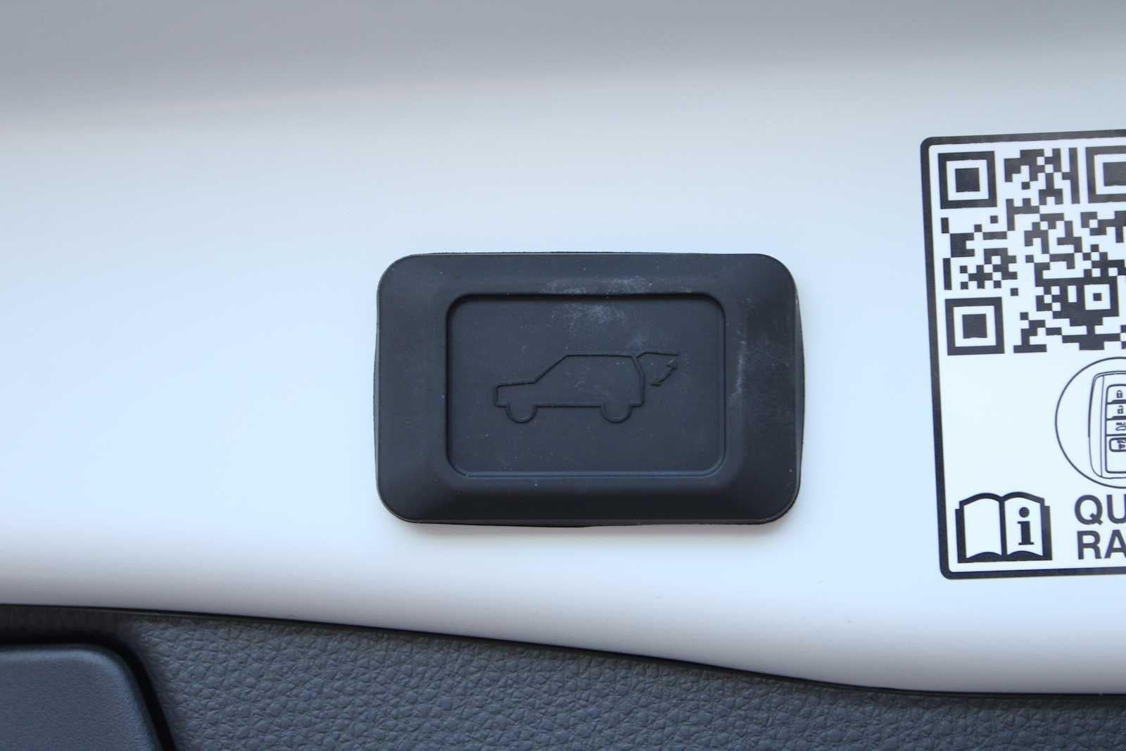 2025 Toyota RAV4 Hybrid XSE