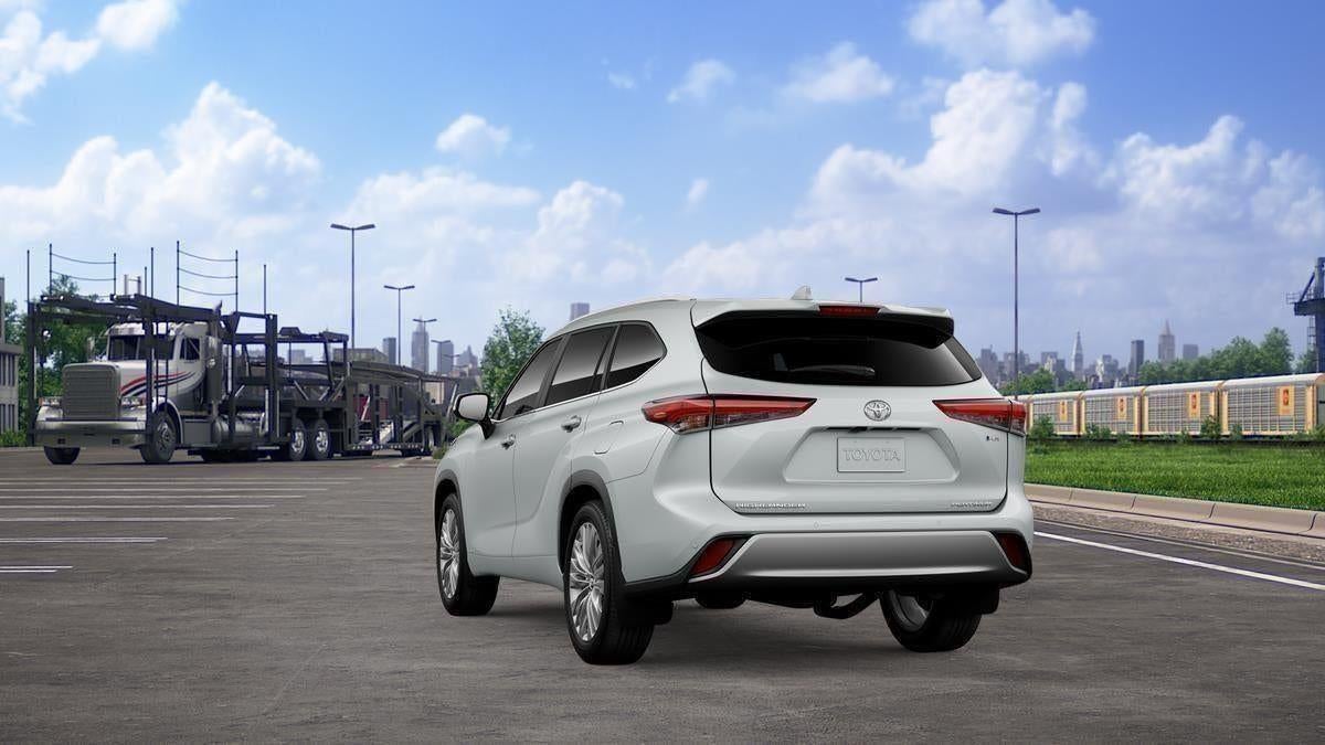2026 Toyota Highlander Hybrid Platinum