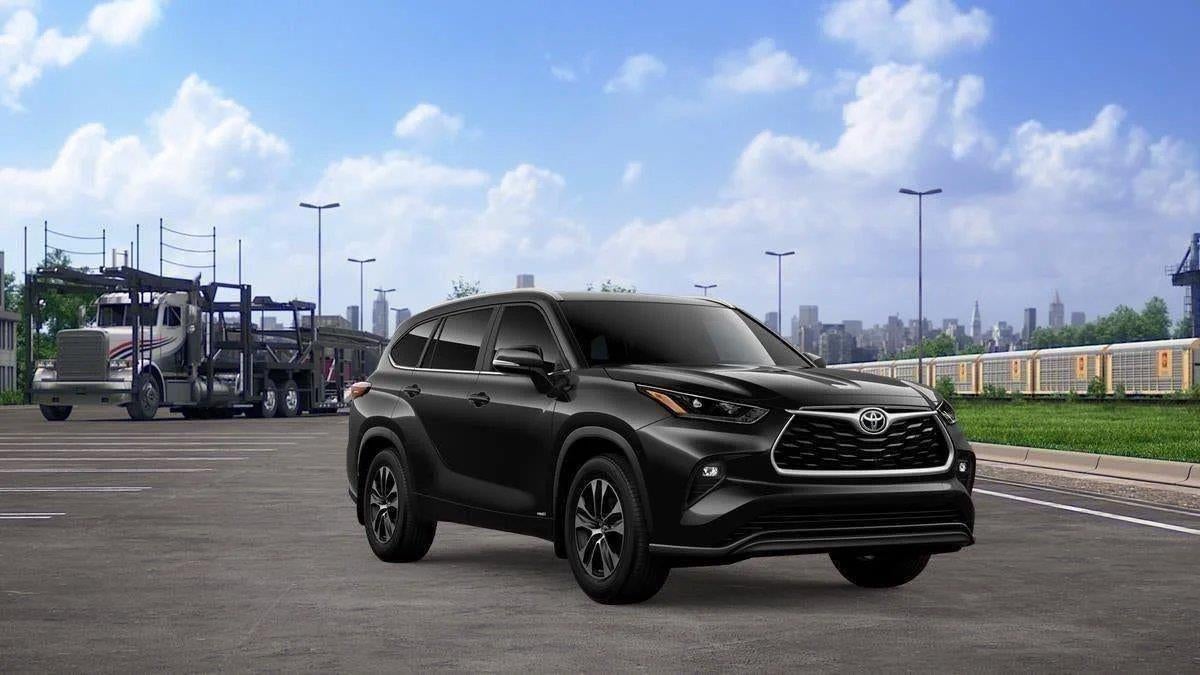 2026 Toyota Highlander Hybrid XLE