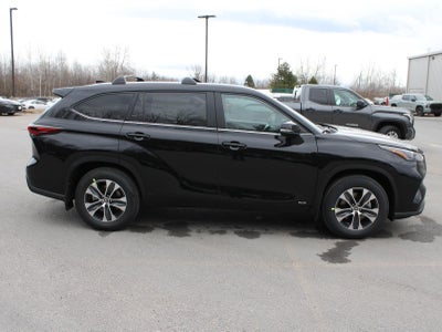 2026 Toyota Highlander Hybrid XLE