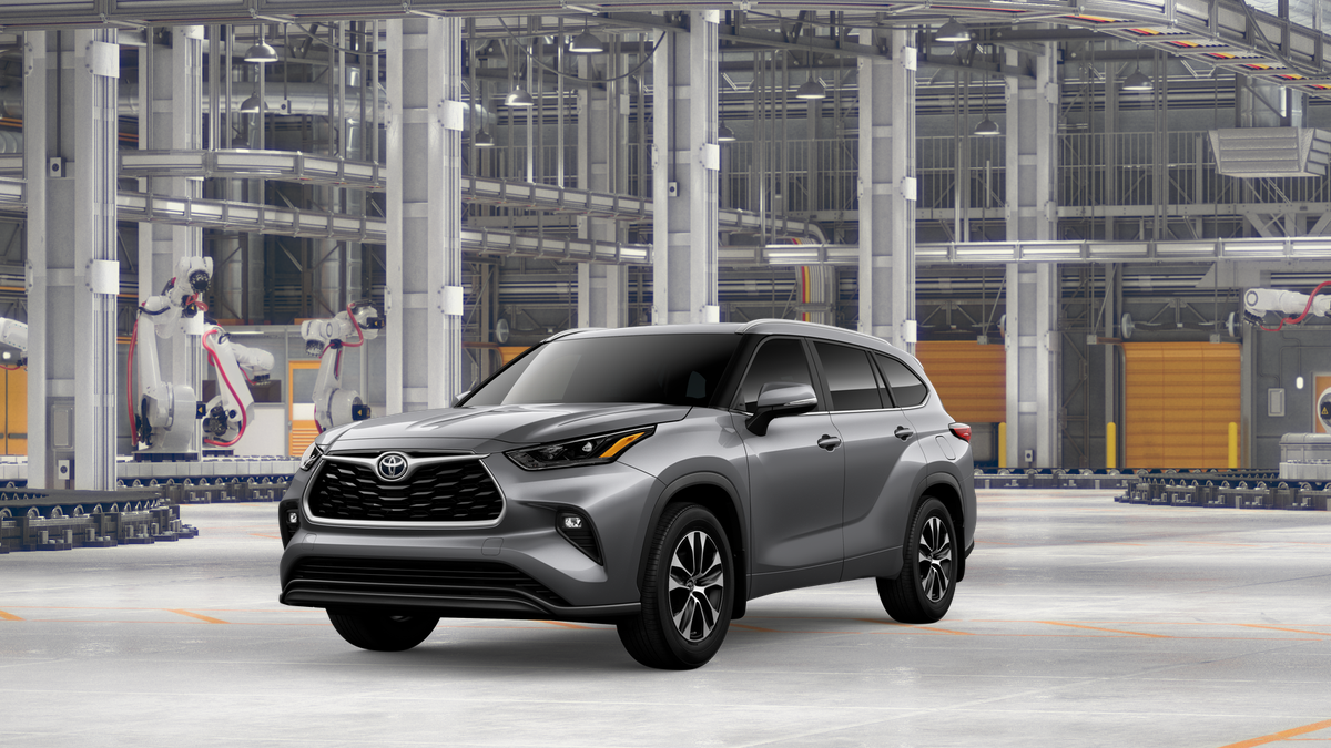 2026 Toyota Highlander XSE AWD's photo
