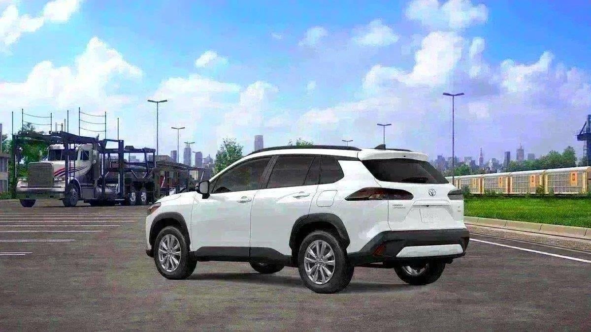 2026 Toyota Corolla Cross LE