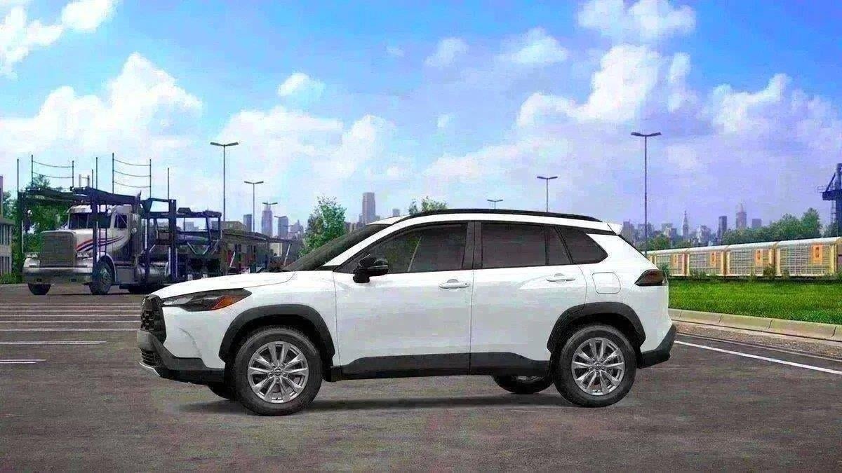2026 Toyota Corolla Cross LE