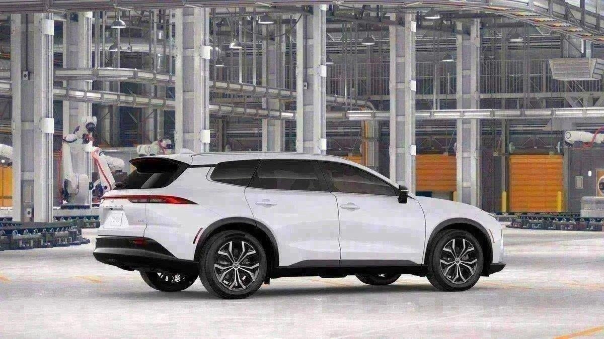 2026 Toyota Toyota Crown Signia XLE