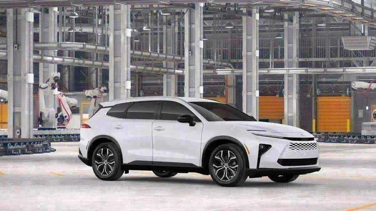 2026 Toyota Toyota Crown Signia XLE