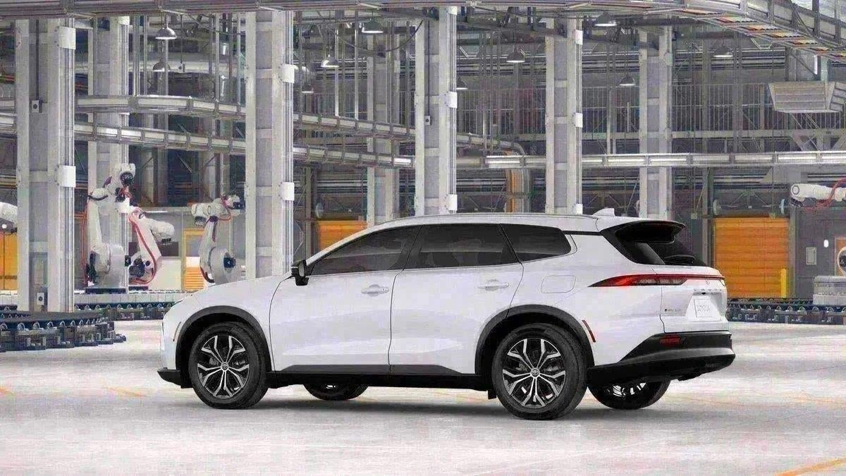 2026 Toyota Toyota Crown Signia XLE