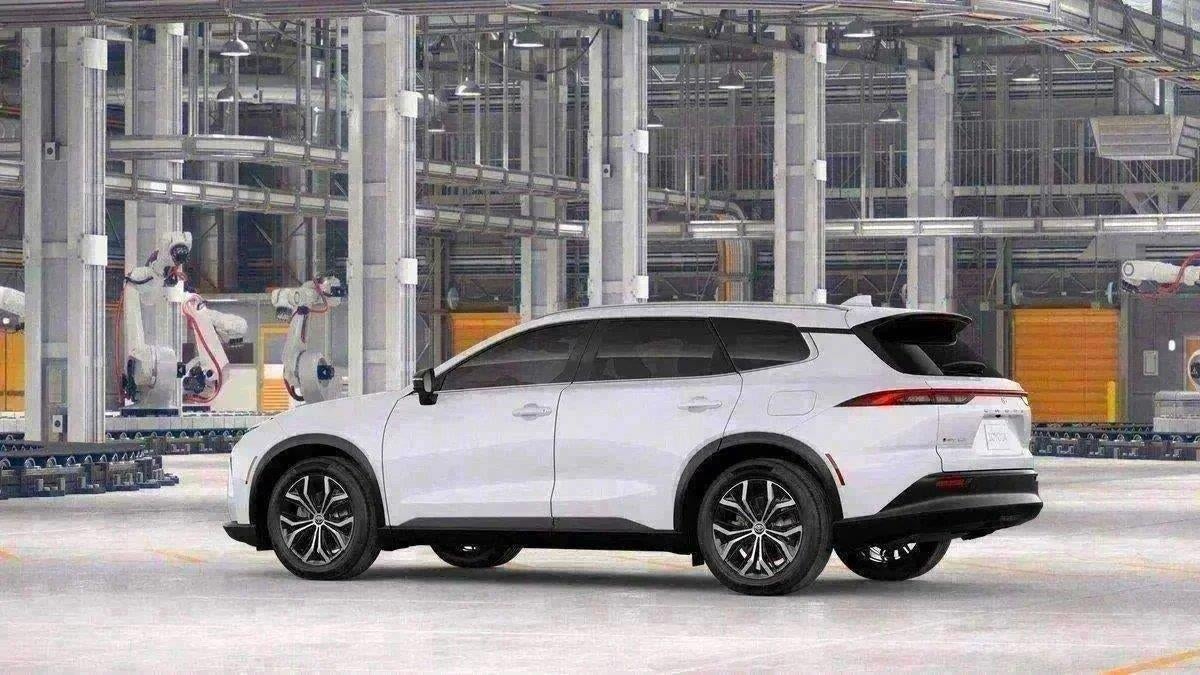 2026 Toyota Toyota Crown Signia XLE