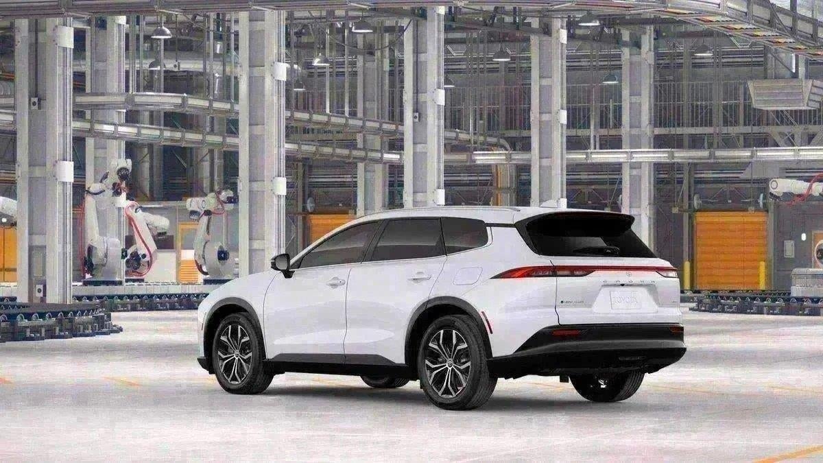 2026 Toyota Toyota Crown Signia XLE