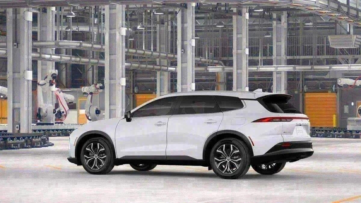 2026 Toyota Toyota Crown Signia XLE
