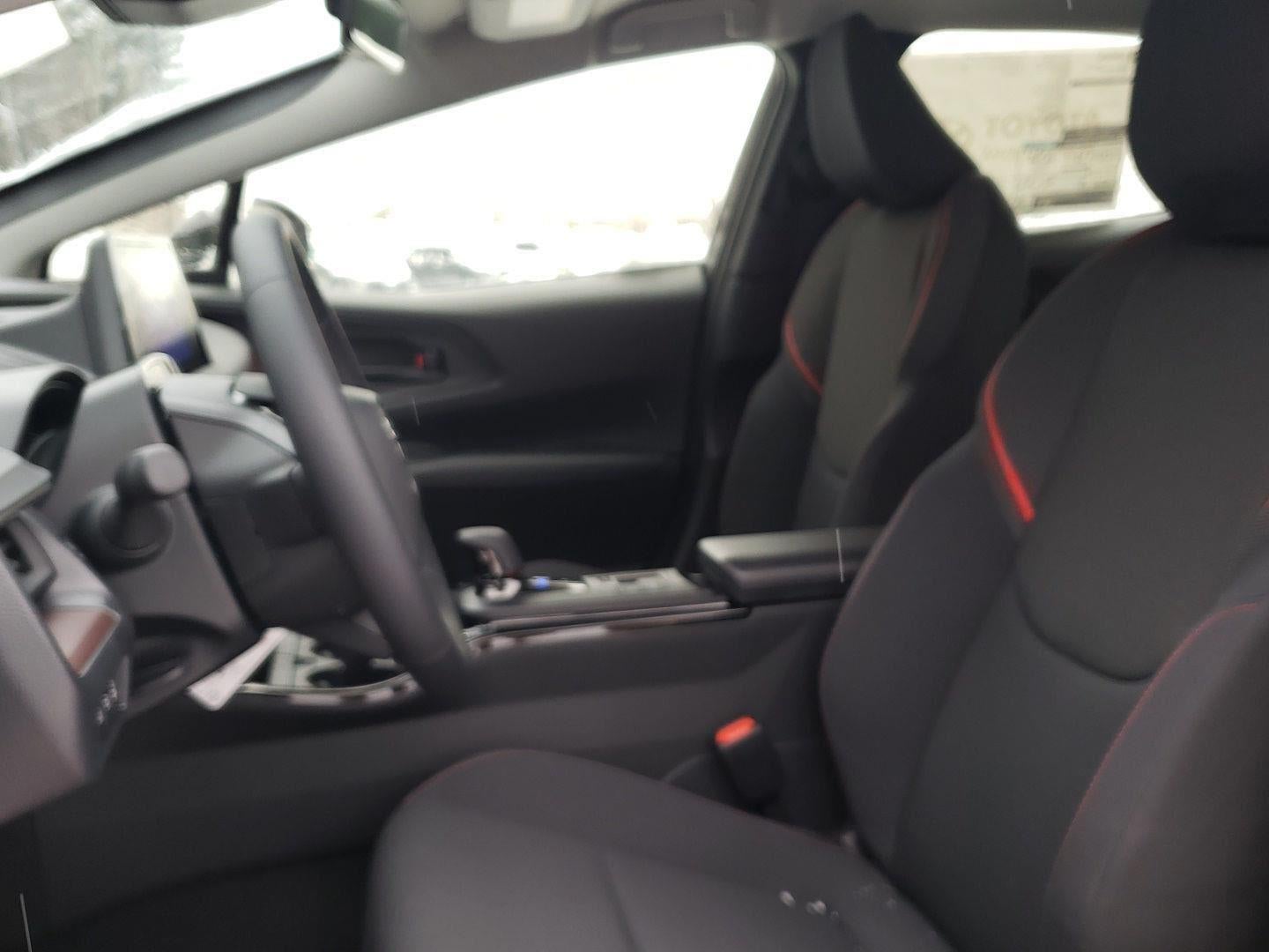 2026 Toyota Prius Plug-in Hybrid SE