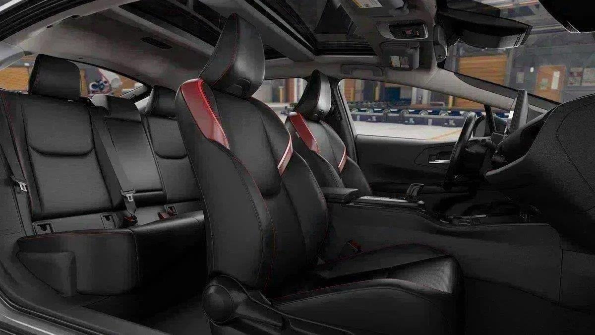 2027 Toyota Prius Plug-in Hybrid XSE