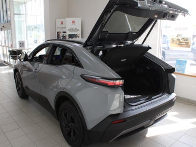 2026 Toyota C-HR SE