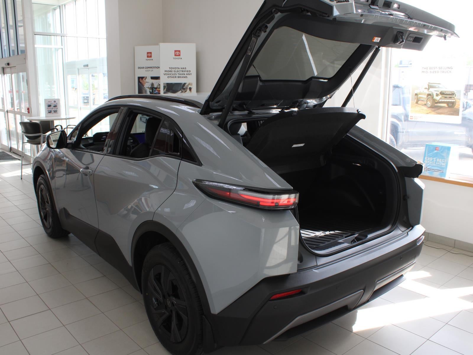 2026 Toyota C-HR SE