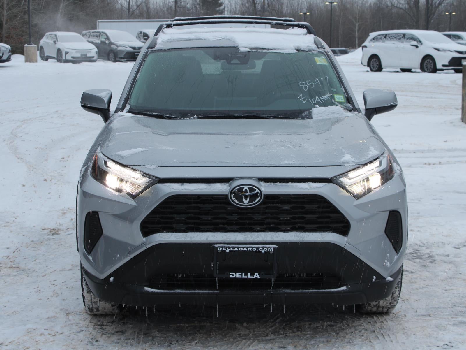2025 Toyota RAV4 Hybrid XLE