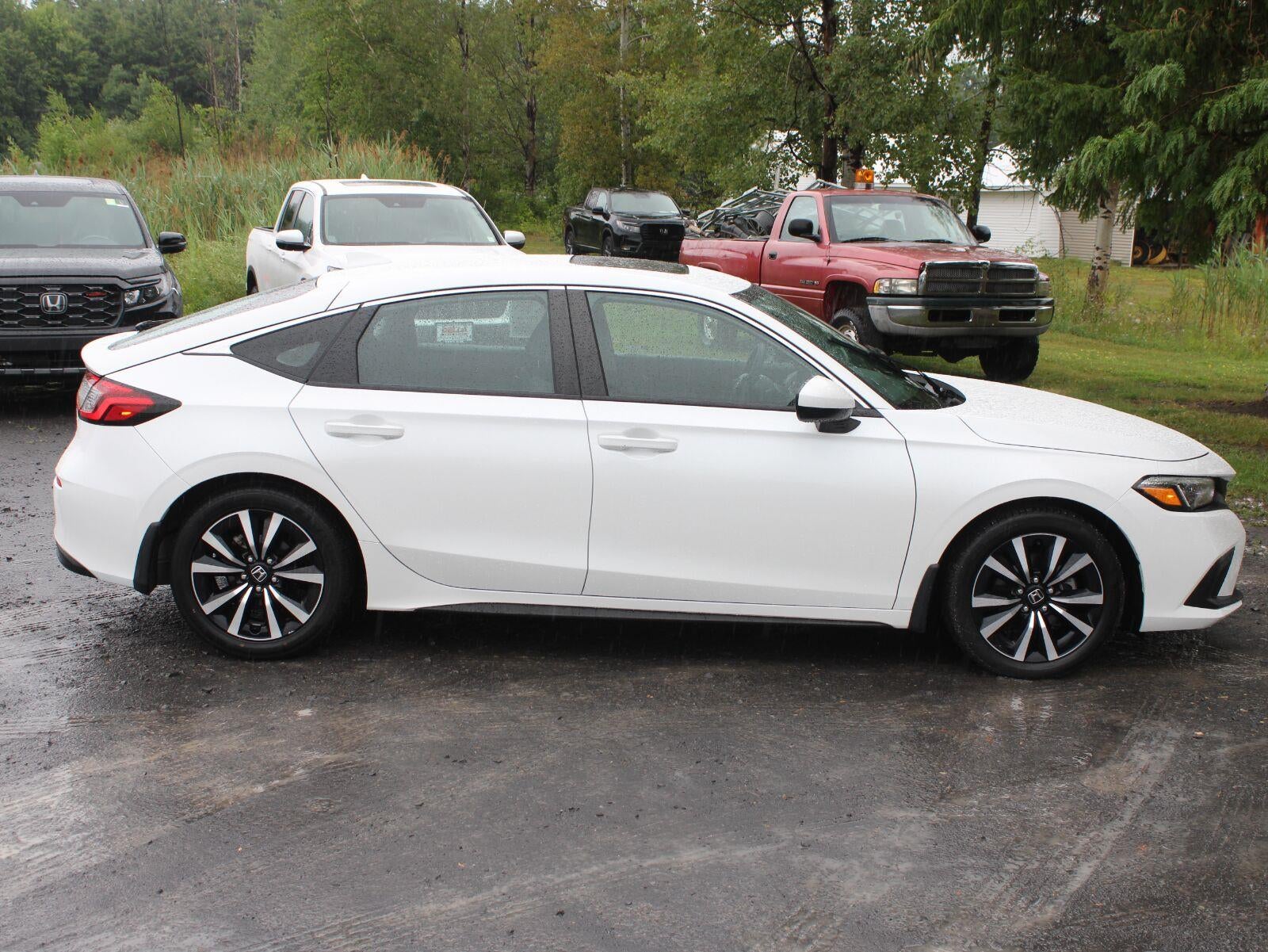 2023 Honda Civic Hatchback EX-L