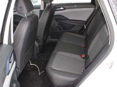 2024 Volkswagen Taos SE All Wheel Drive Auto-Shift Manual