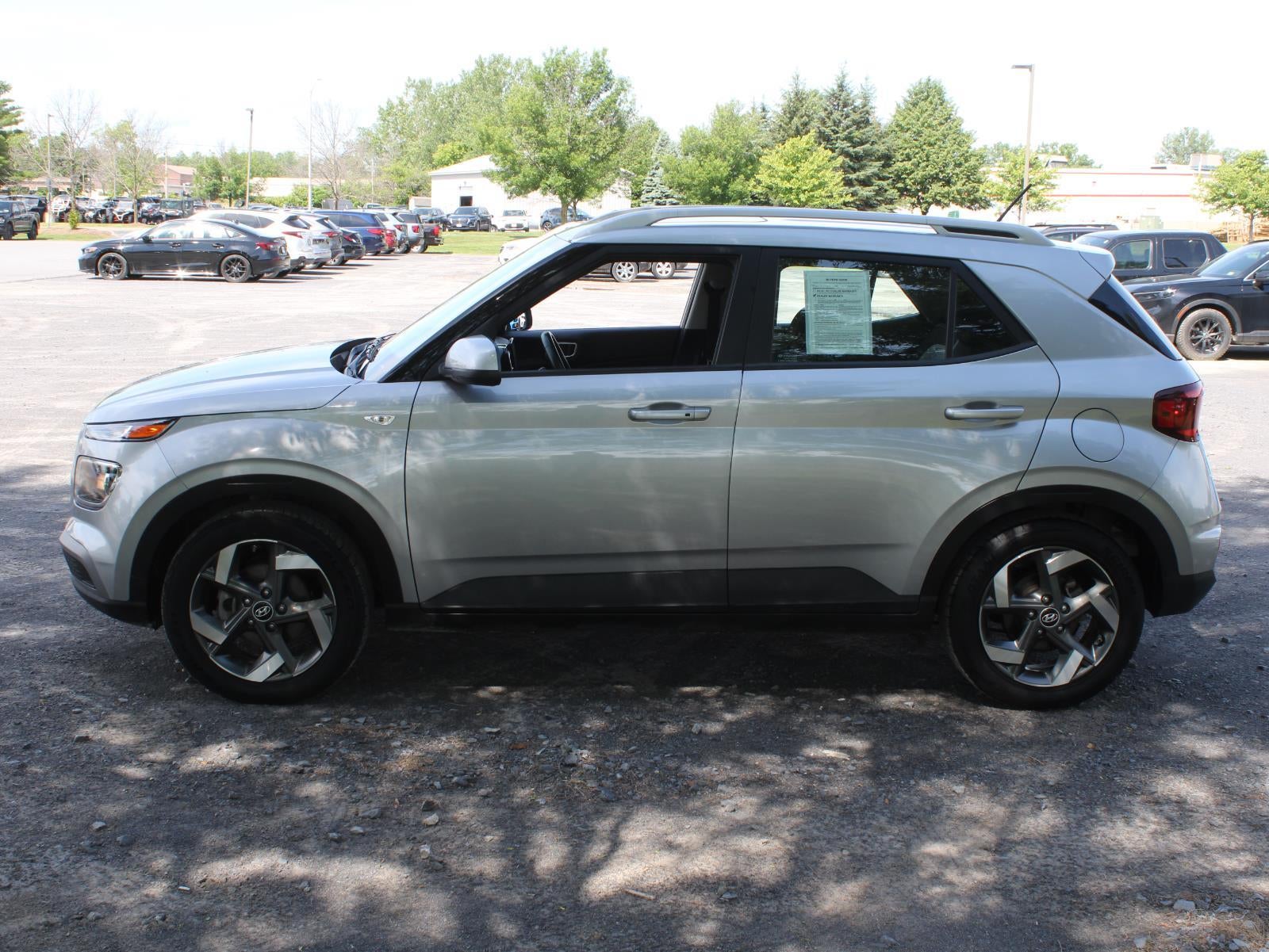 2025 Hyundai Venue SEL Front Wheel Drive CVT