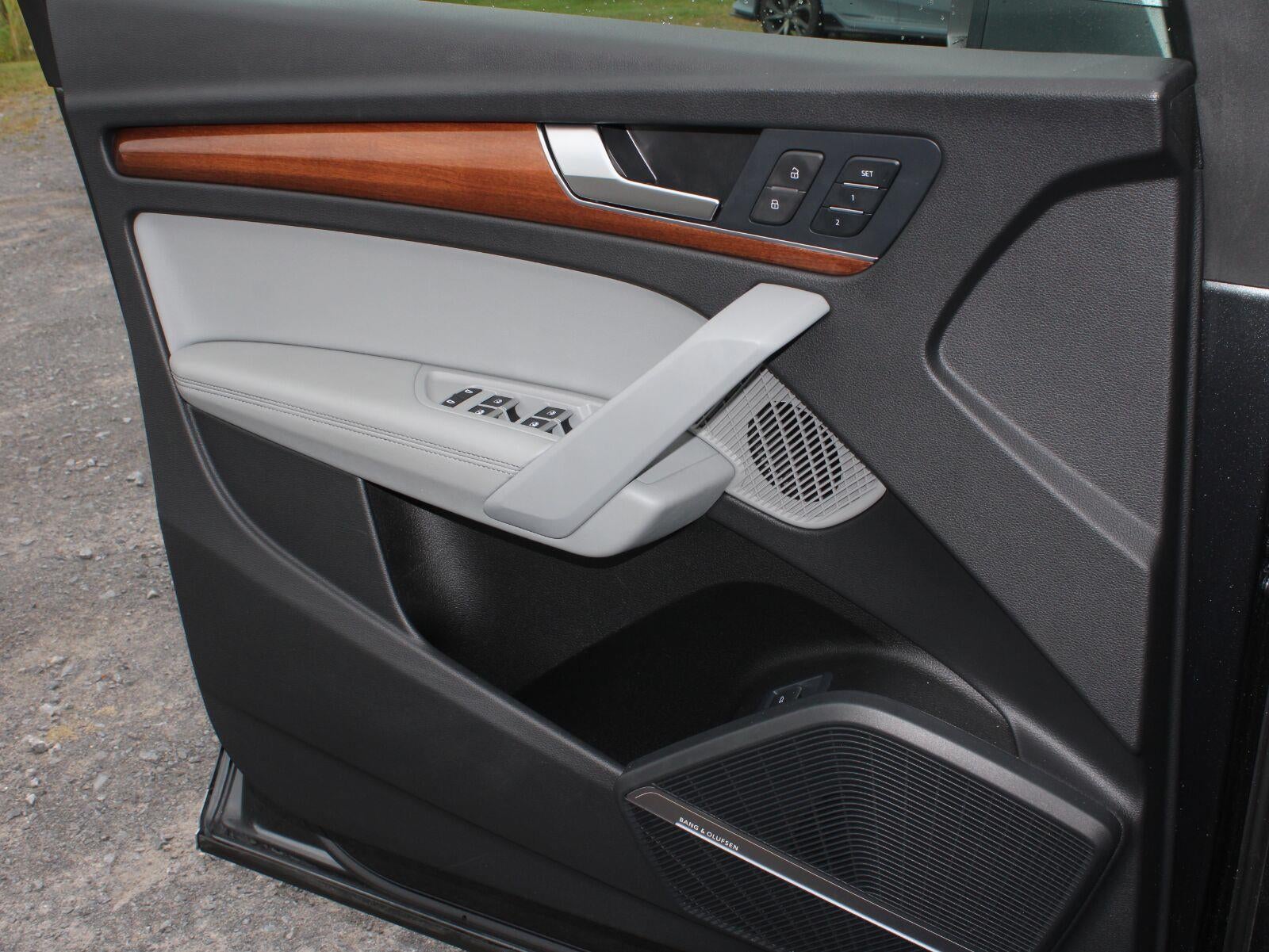 2022 Audi Q5 S line Prestige