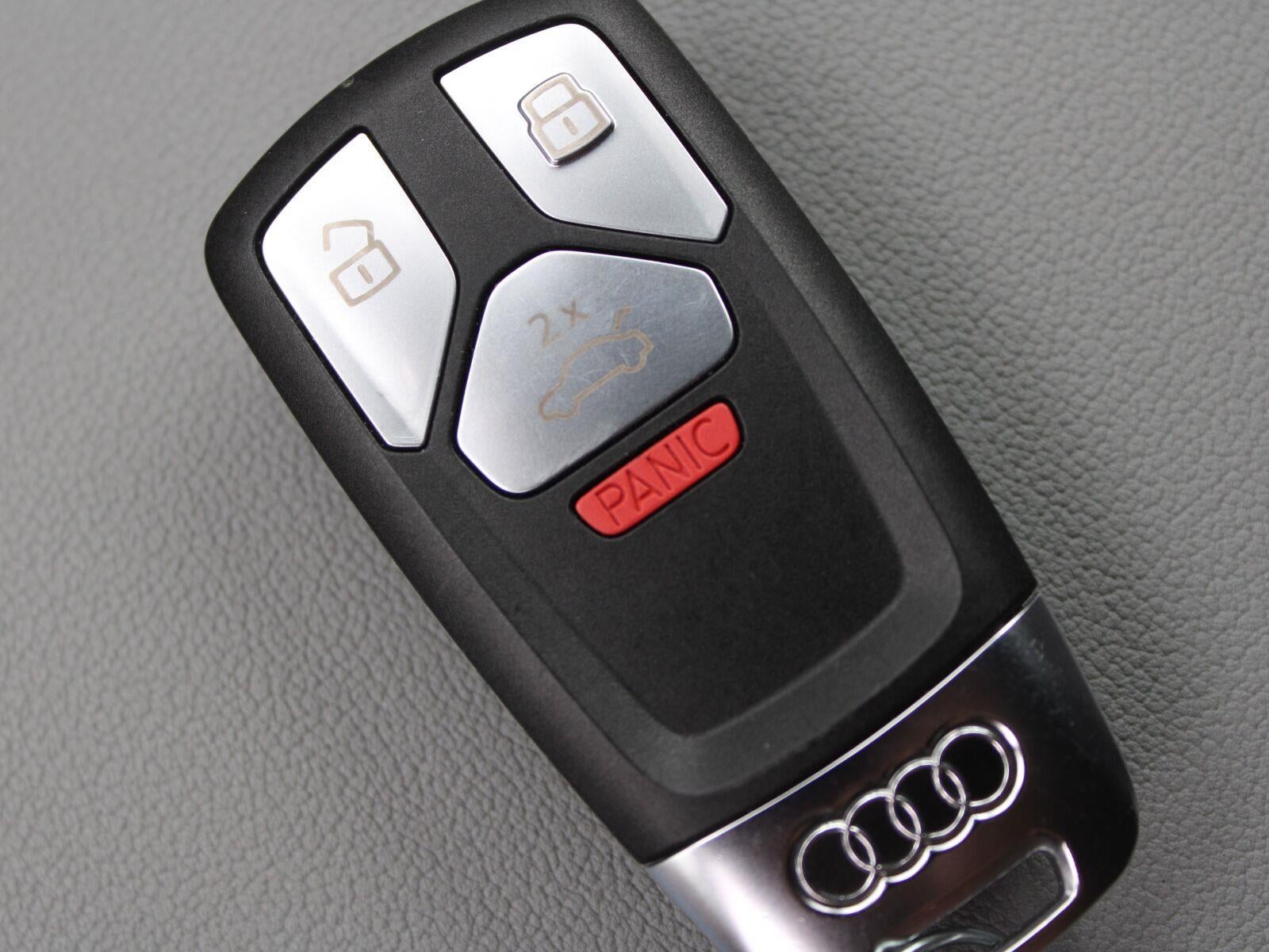 2022 Audi Q5 S line Prestige