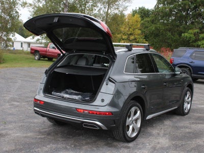 2022 Audi Q5 S line Prestige
