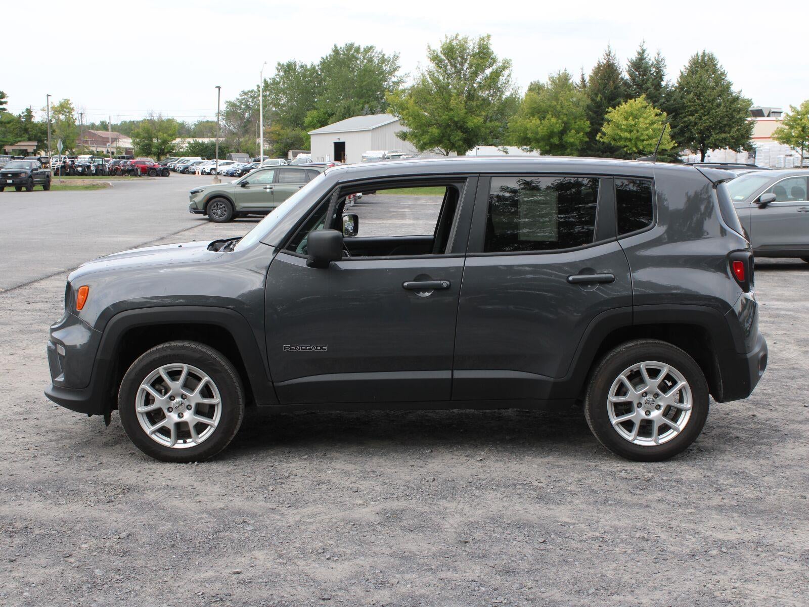 2023 Jeep Renegade Latitude