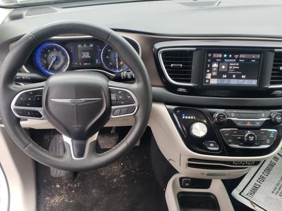 2022 Chrysler Voyager LX