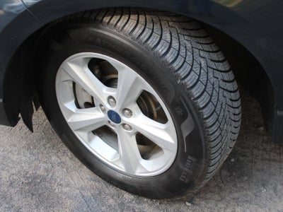 2022 Ford Edge SE