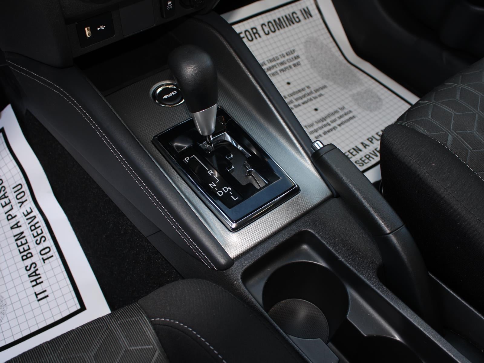 2023 Mitsubishi Outlander Sport ES