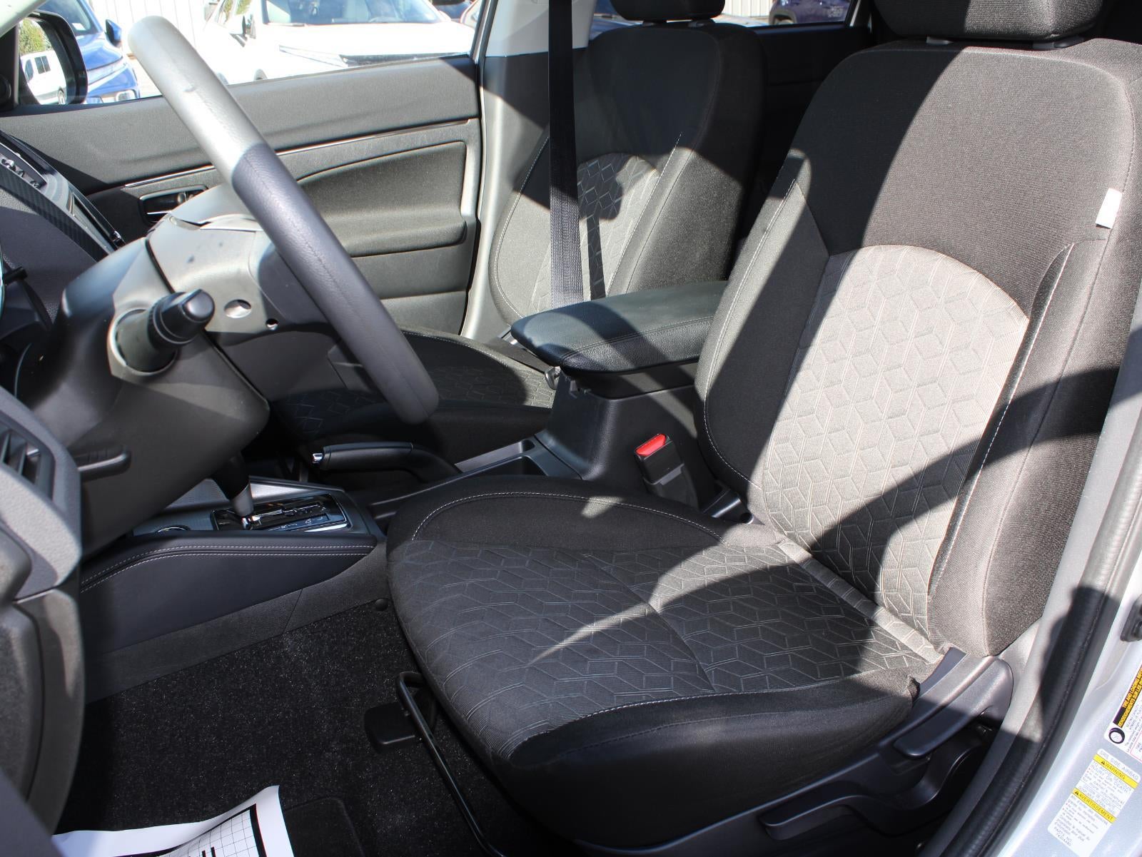 2023 Mitsubishi Outlander Sport ES