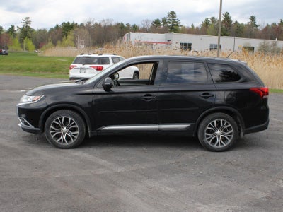 2016 Mitsubishi Outlander SE
