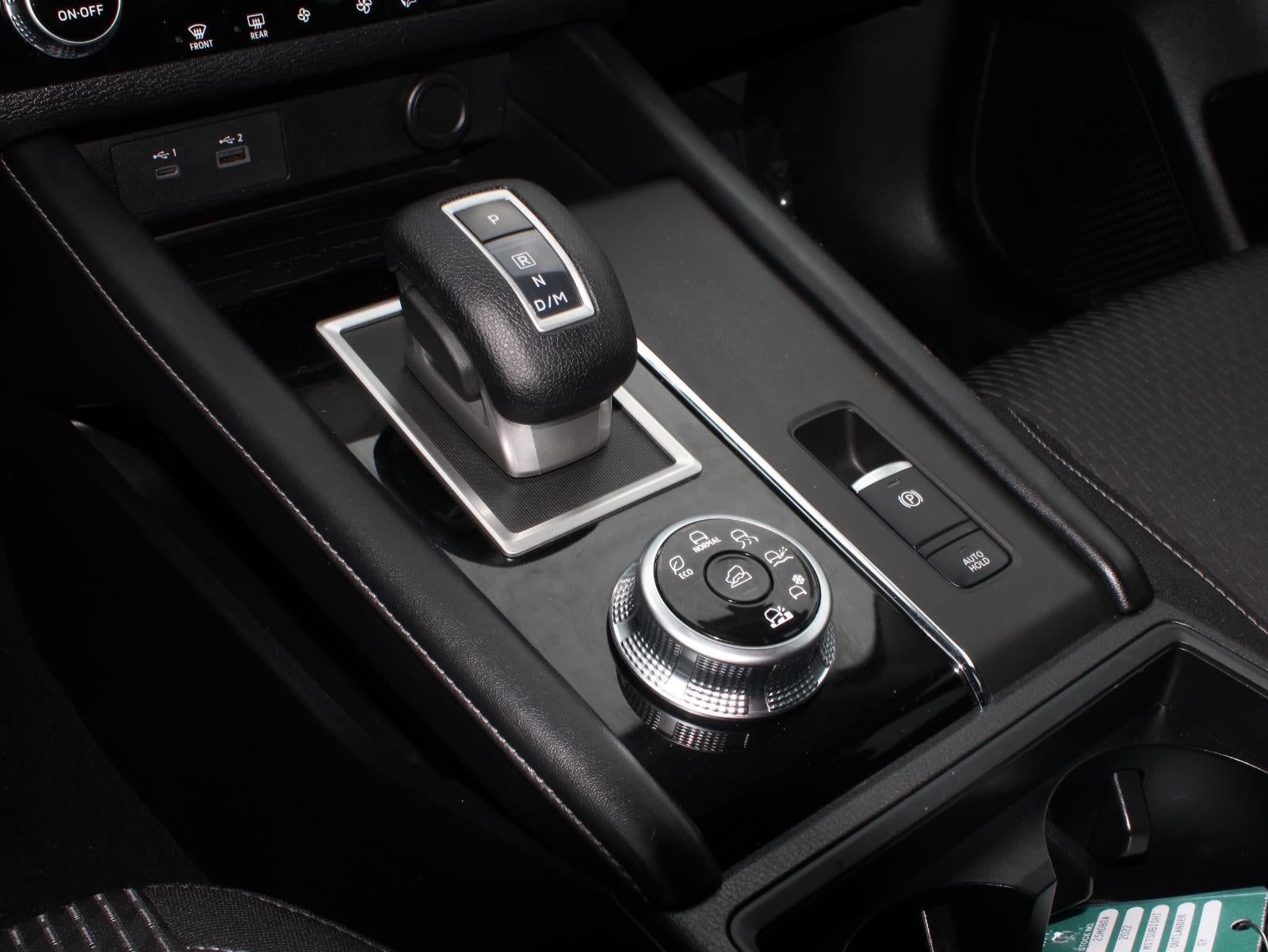 2022 Mitsubishi Outlander ES