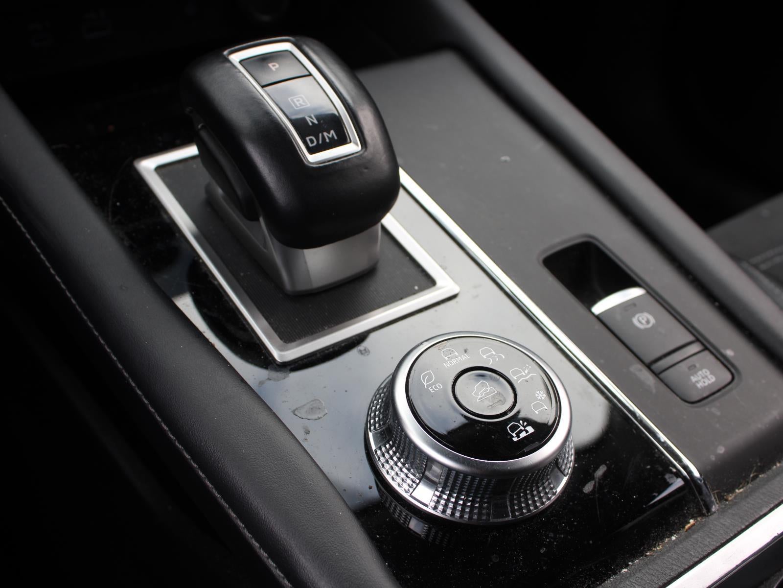 2024 Mitsubishi Outlander SE Black Edition