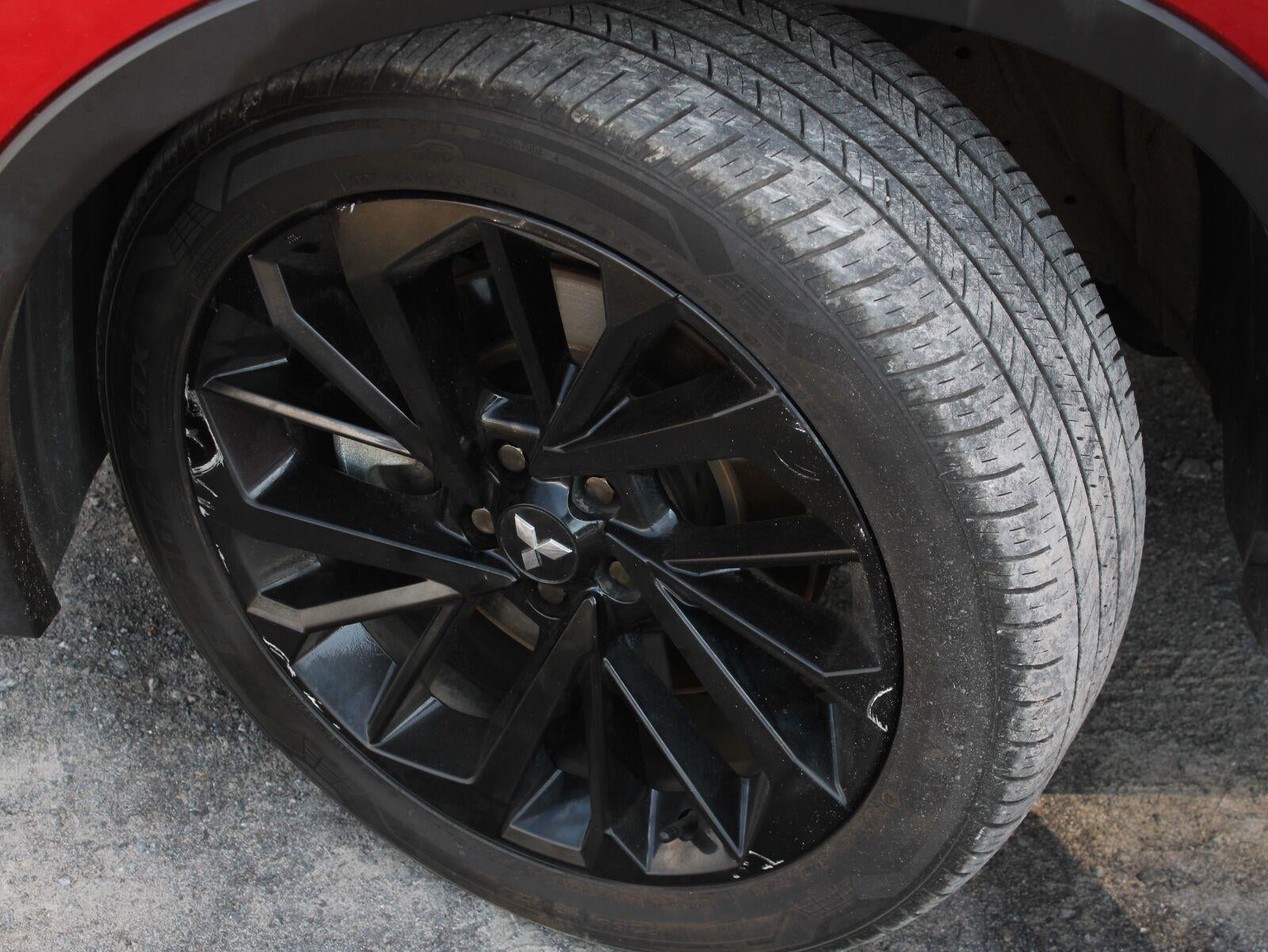 2024 Mitsubishi Outlander SE Black Edition w/Pano Roof