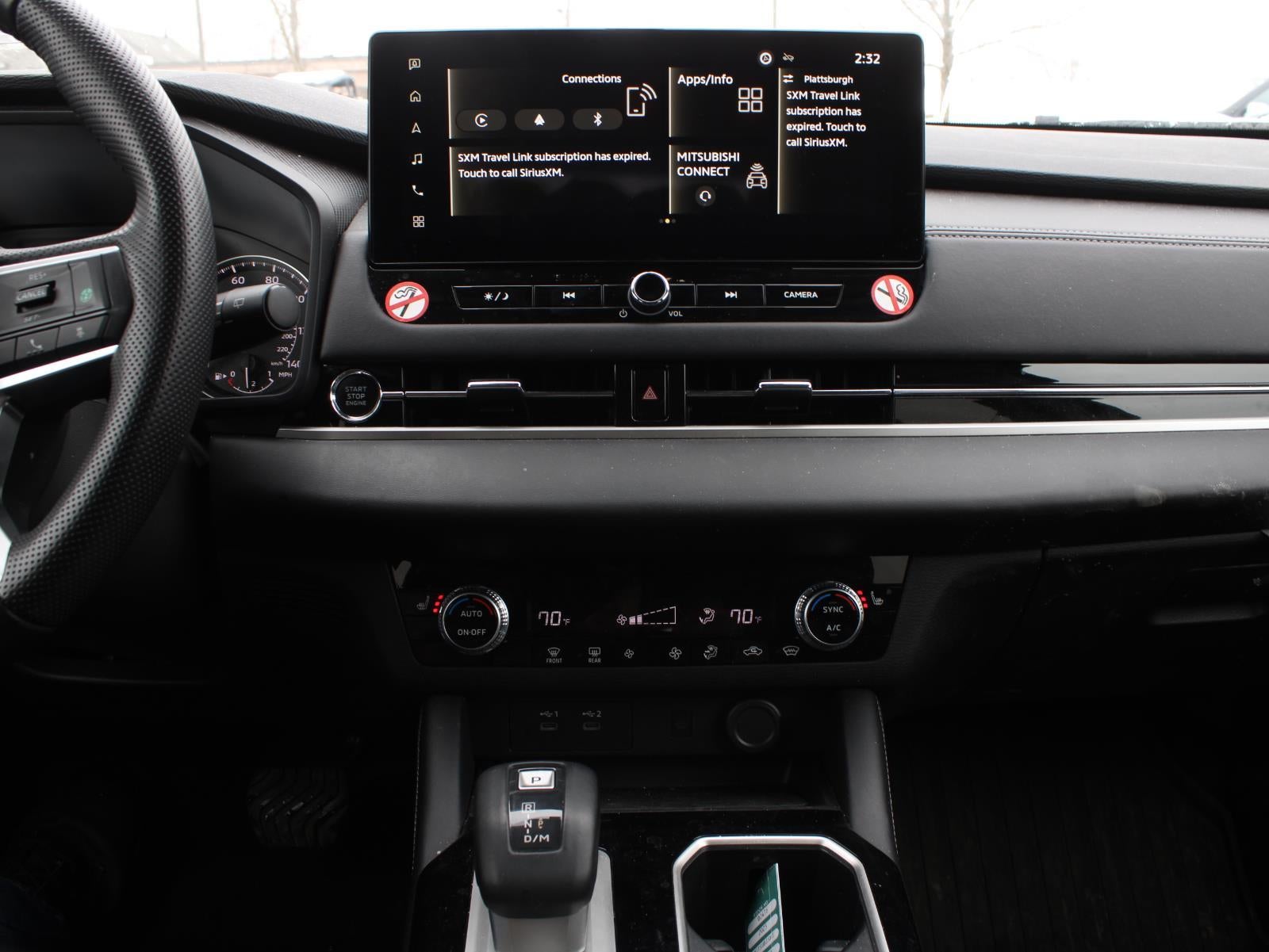 2025 Mitsubishi Outlander SE