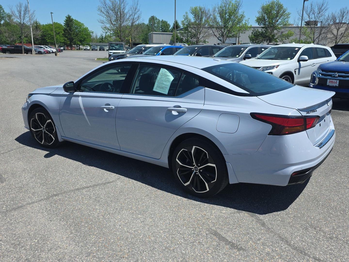 2023 Nissan Altima 2.5 SR
