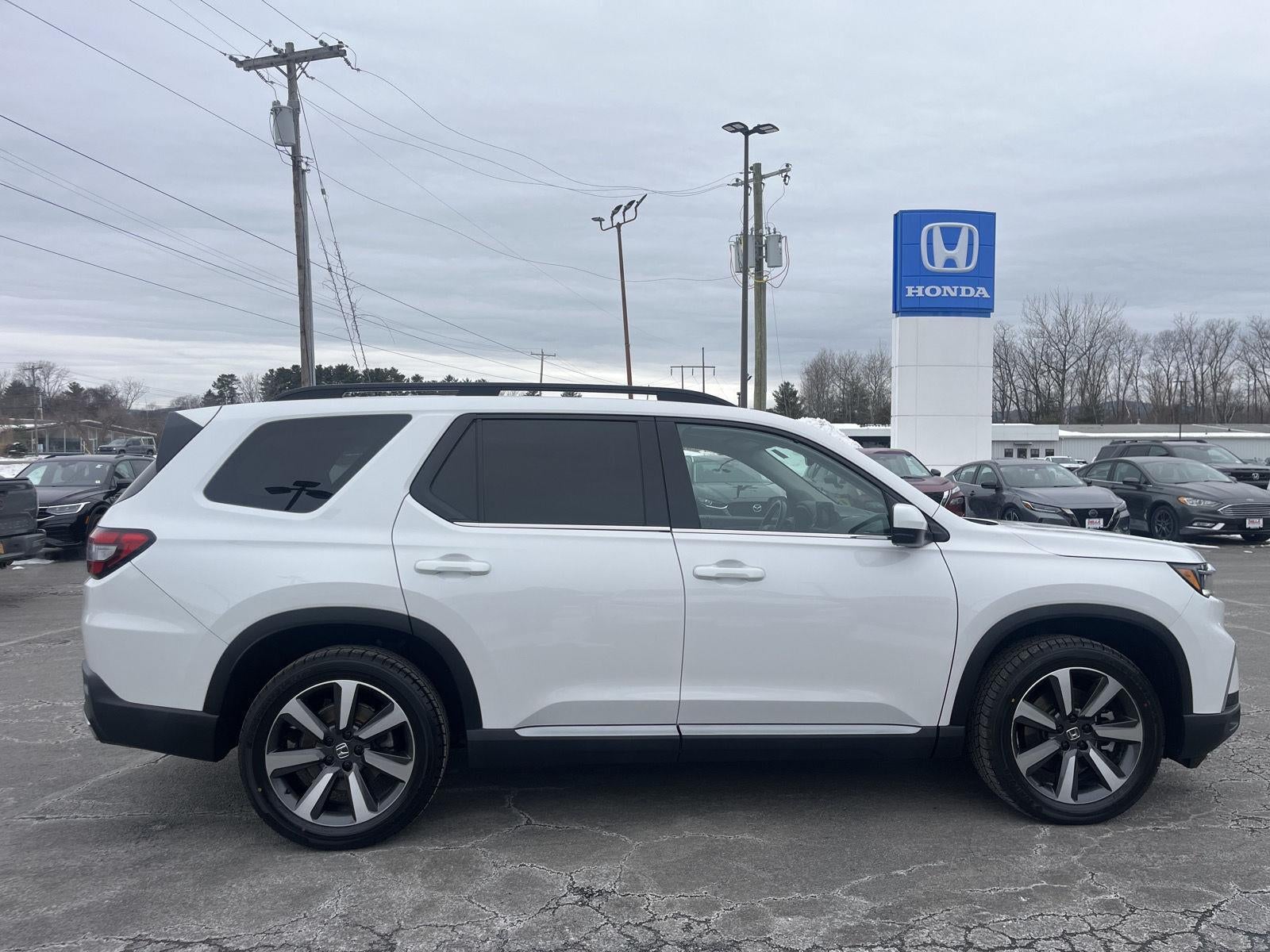 2023 Honda Pilot Touring