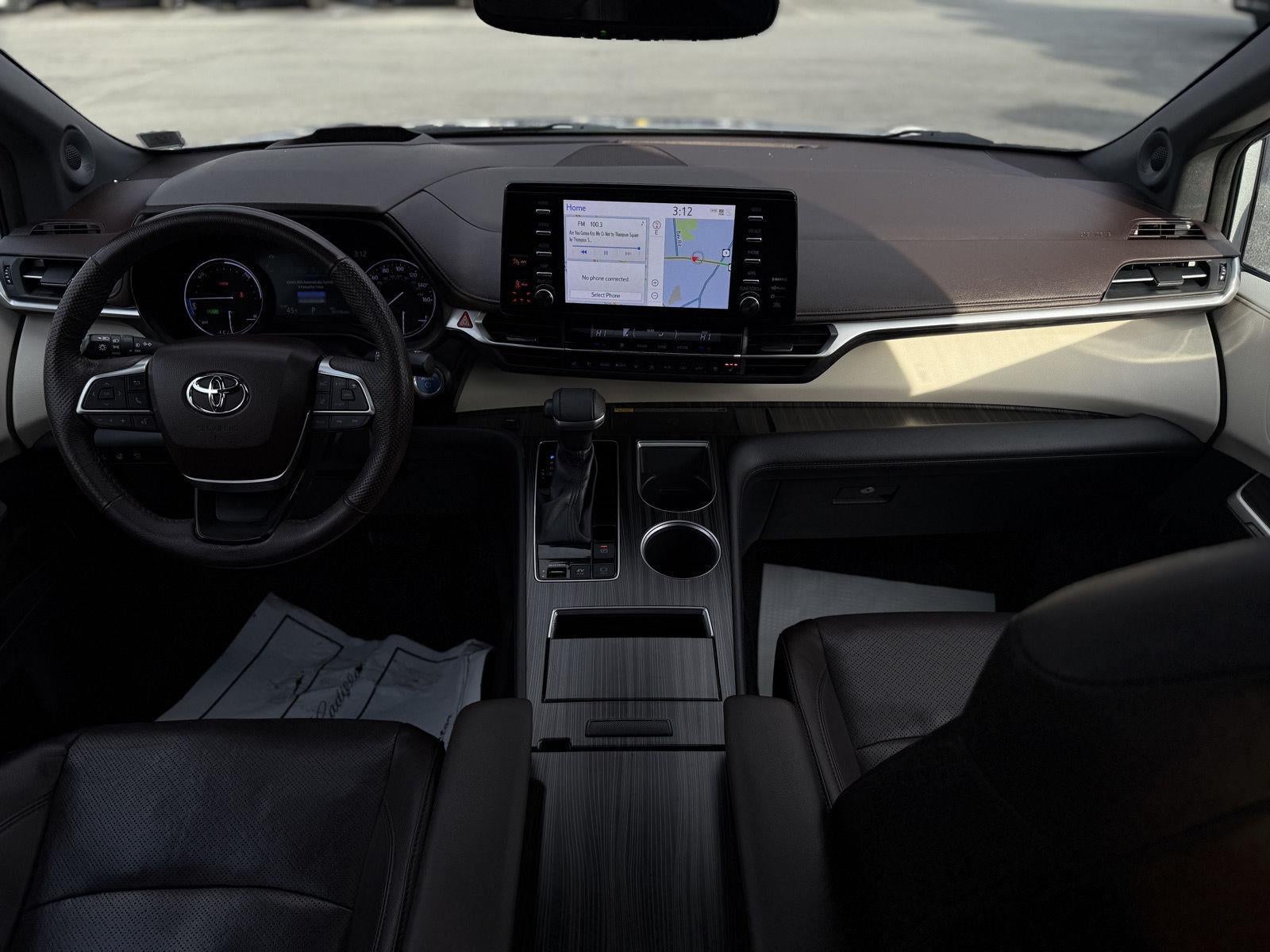 2022 Toyota Sienna Platinum