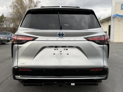2022 Toyota Sienna Platinum
