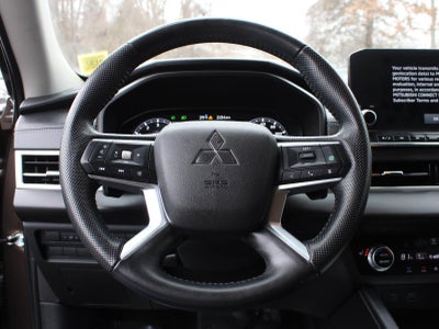 2023 Mitsubishi Outlander SEL