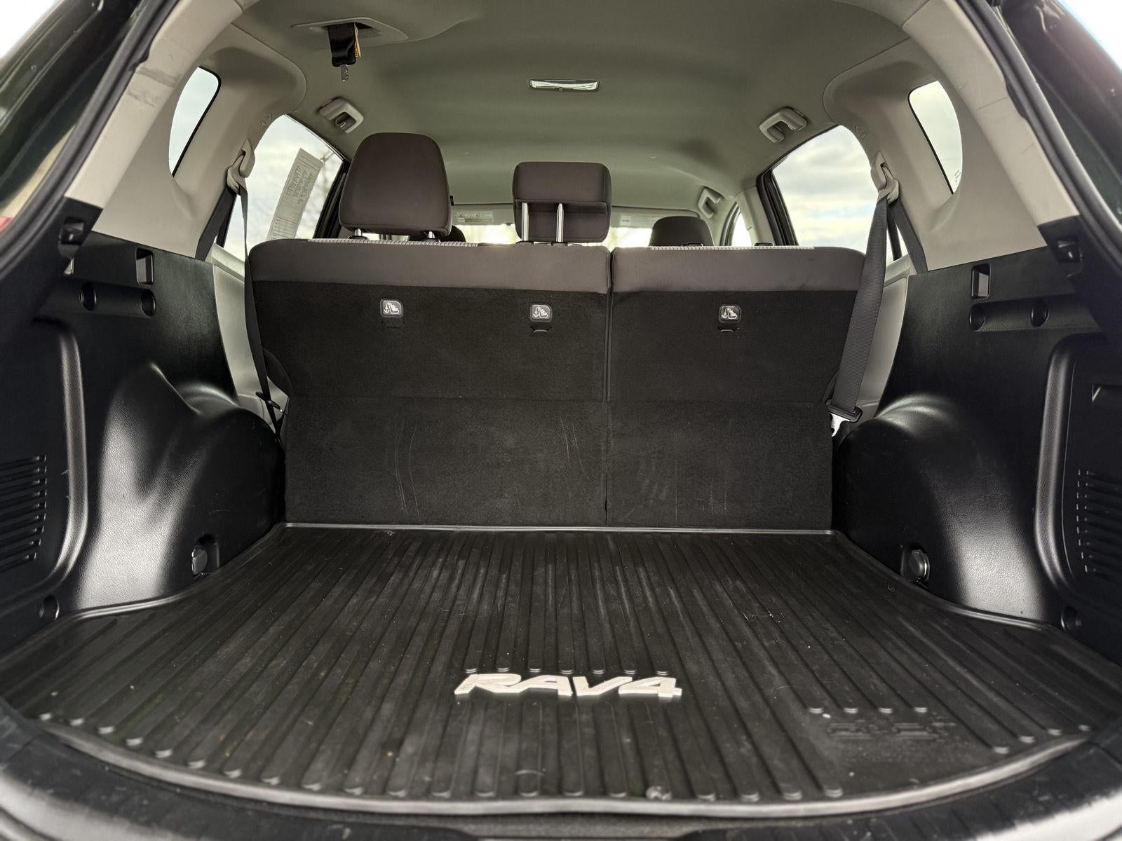 2013 Toyota RAV4 LE