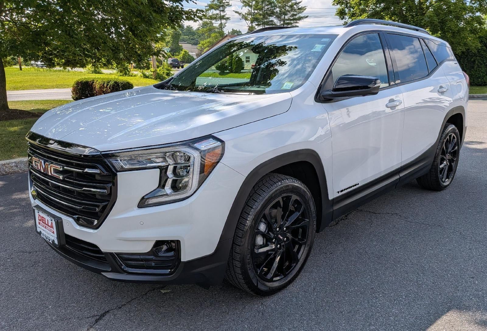 2023 GMC Terrain SLT