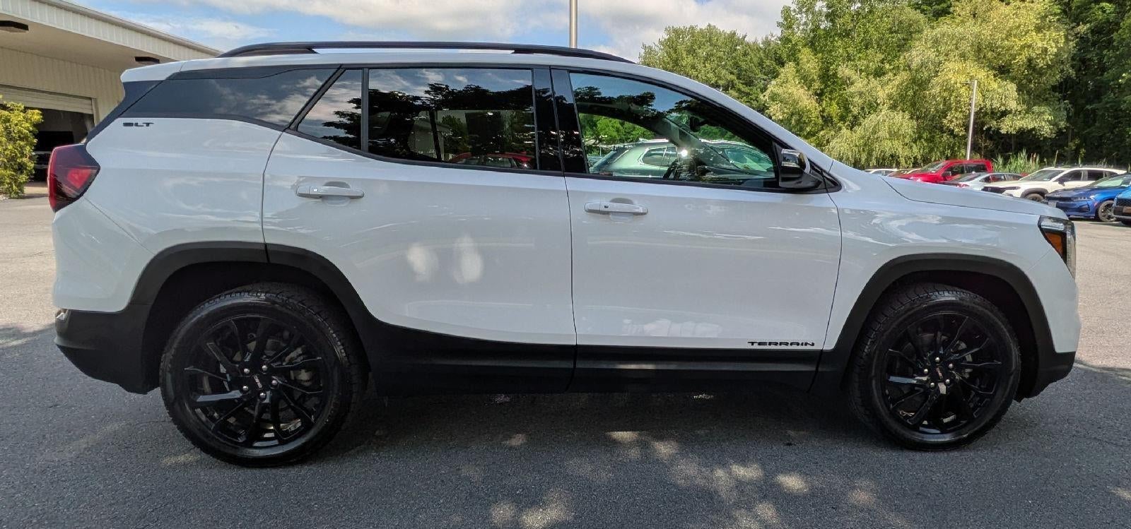 2023 GMC Terrain SLT
