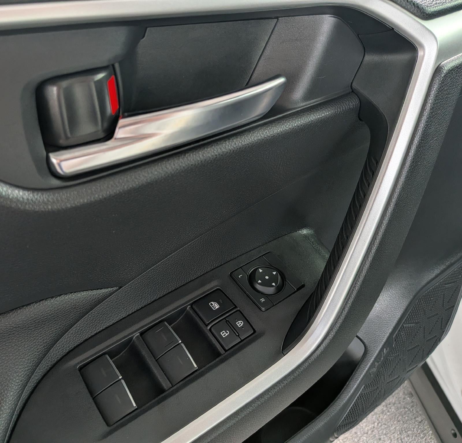 2023 Toyota RAV4 Prime SE