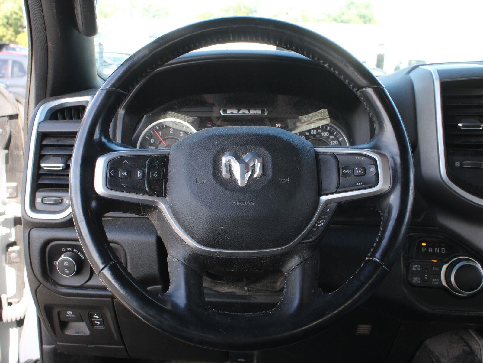 2022 RAM 1500 Big Horn Quad Cab 4x4 6'4" Box