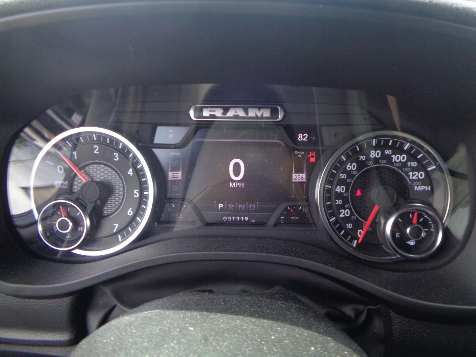 2024 RAM 1500 Laramie Crew Cab 4x4 5'7" Box