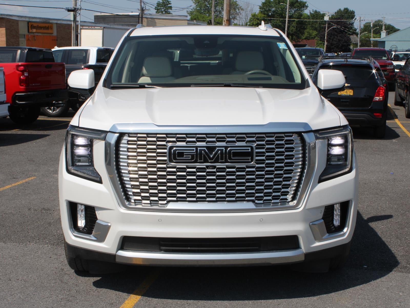 2023 GMC Yukon Denali