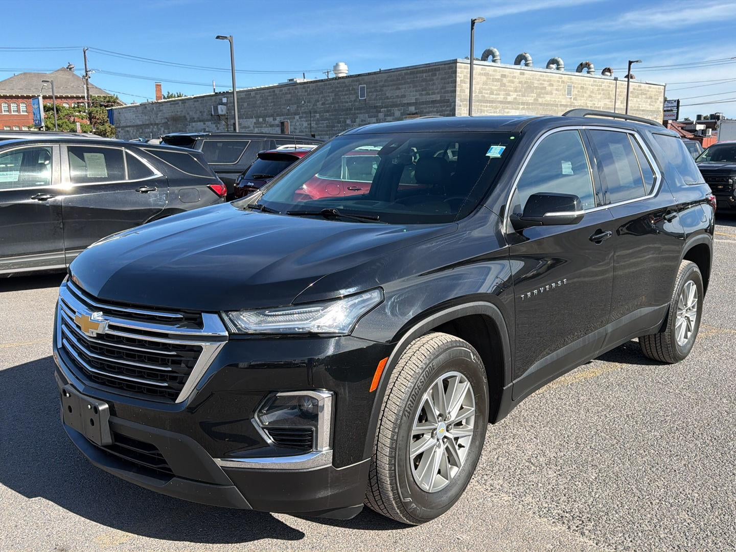 2023 Chevrolet Traverse LT Leather